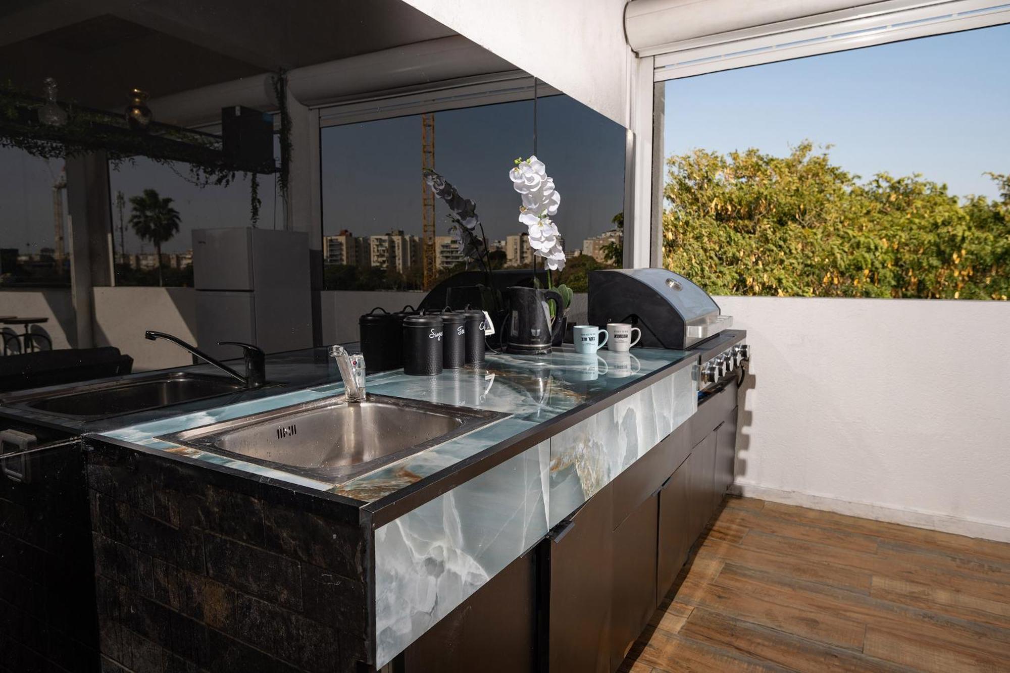 Ferienwohnung Luxurious Penthouse In Tel Aviv With Pool Exterior foto